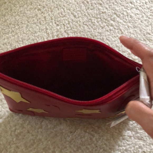 Barneys New York RIFD Leather Pouch. Red. New! - Picture 5 of 5